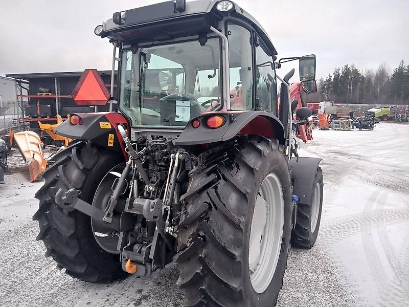 Massey Ferguson 5S115 Dyna4 Essental
