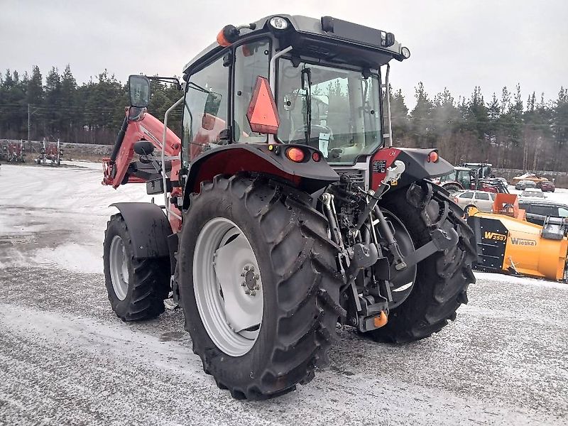 Massey Ferguson 5S115 Dyna4 Essental