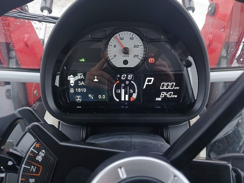 Massey Ferguson 5S115 Dyna4 Essental