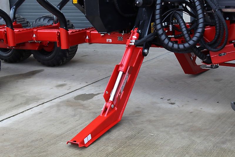 Farmi Rückewagen 12to-7,20m Kran PRO-ON-OFF-NEU