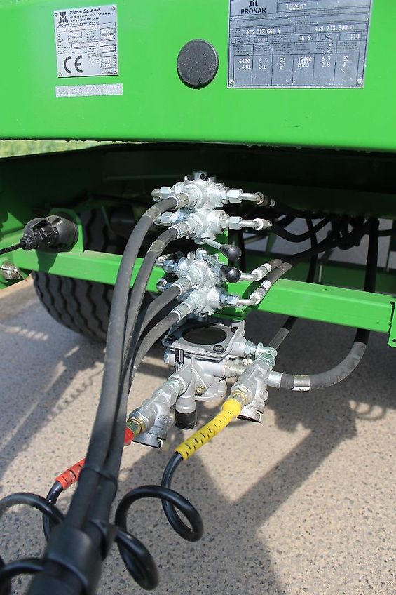 Pronar T 028 KM Ballenwagen 24 to