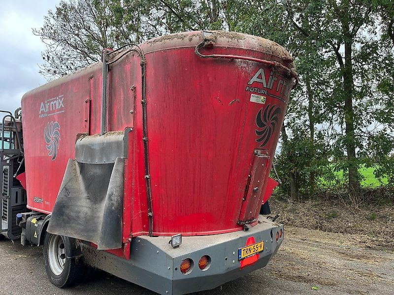 Storti Airmix/Storti/Peecon zelfrijdende mengwagen 20M3