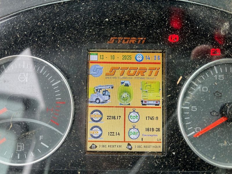 Storti Airmix/Storti/Peecon zelfrijdende mengwagen 20M3