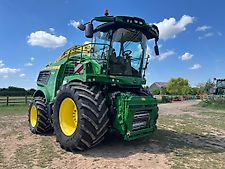 John Deere 9900