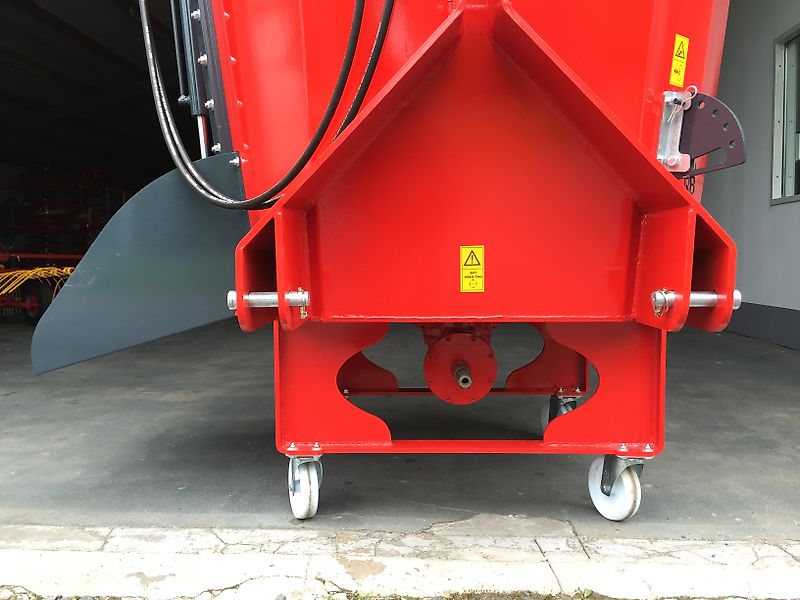 Minos Agri Futtermischwagen T-DYKM 2,0