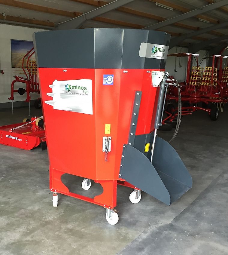 Minos Agri Futtermischwagen T-DYKM 2,0