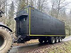 Dülk Agrar Schubboden Tridem Anhänger 65cbm Volumen