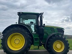 John Deere 6215R Ultimate