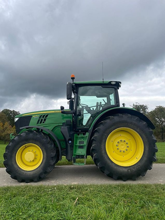 John Deere 6215R Ultimate