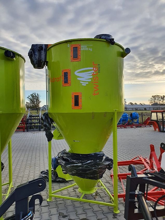 ADRAF MIESZALNIK pasz sypkich 500 kg ADRAF/ ADRAF Futtermischer 500 kg