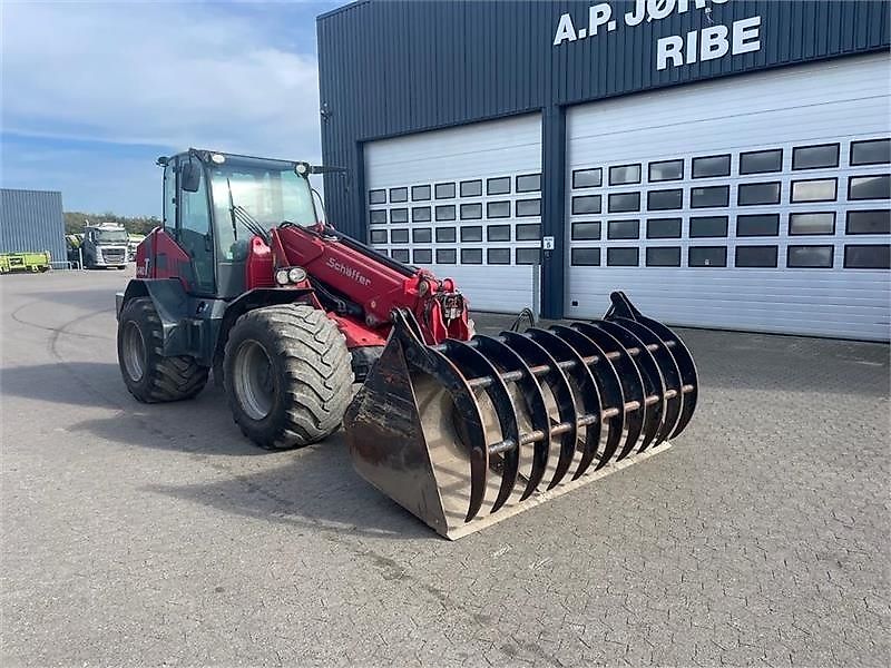 Schäffer 9640T Med centralsmøring og skovl