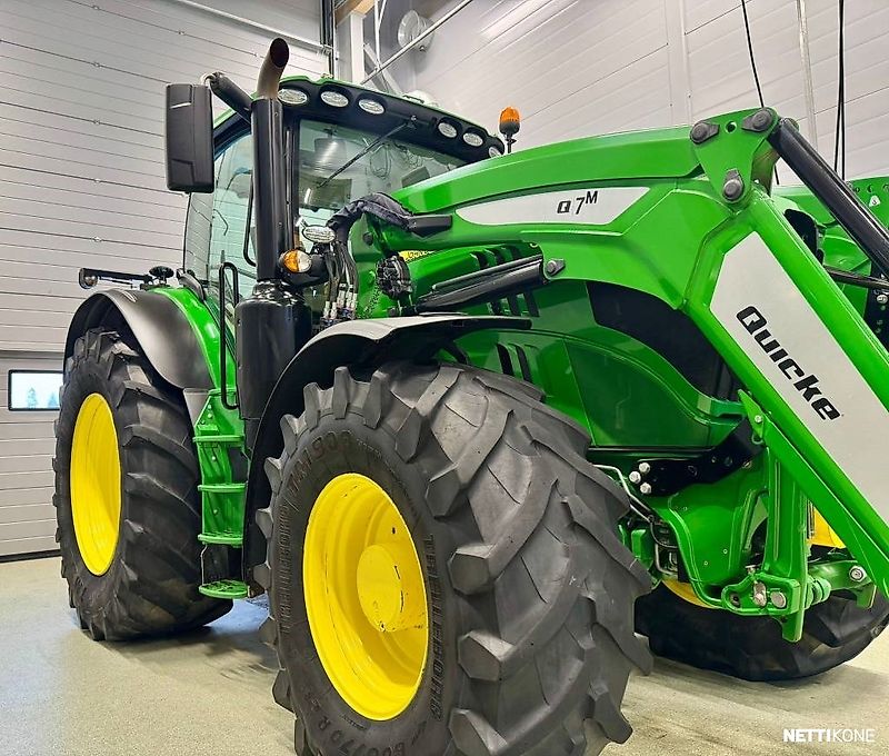 John Deere 6215 R Ultimate