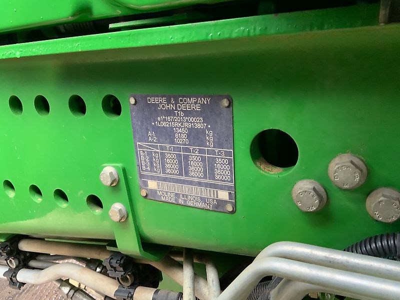 John Deere 6215R Tractor (ST24923)