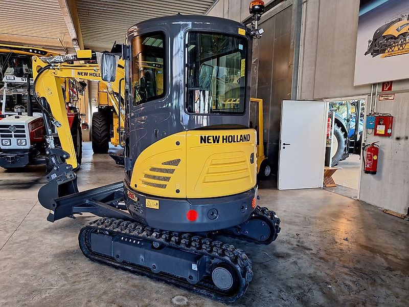 New Holland E 26 C