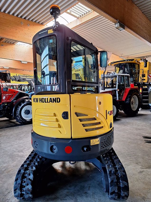 New Holland E 26 C
