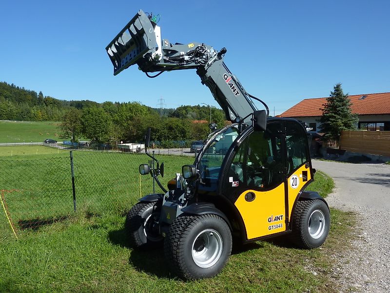 Giant GT5048