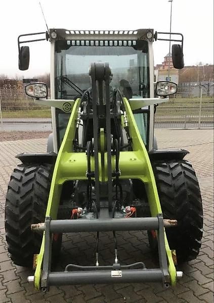 Claas TORION 530