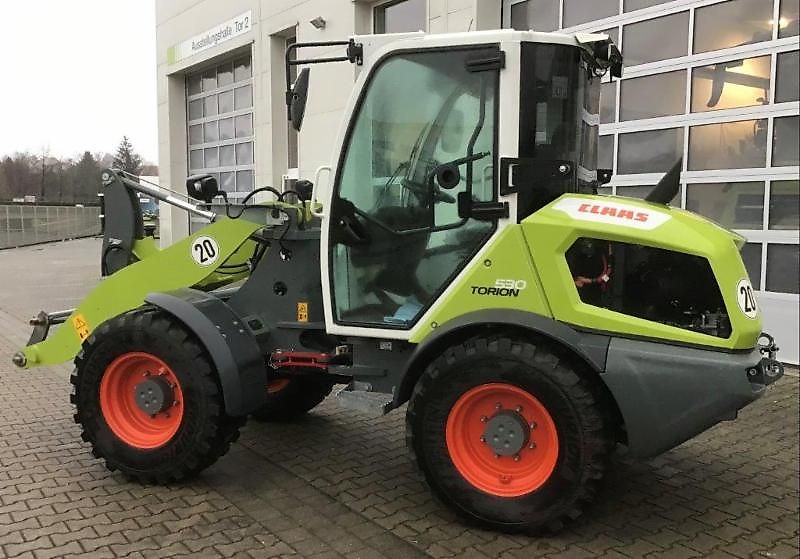Claas TORION 530