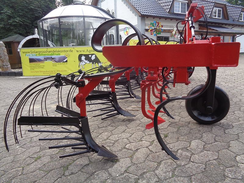 Köckerling Köckerling 6 reihiges reihenabhängiges Dammpflegegerät mit 75 cm Reihenabstand hydraulische Klappung 2 fach mit je Reihe 2 Hackscharen Dammformer sowie Sriegelzinken zur mechanischen Beikrautbekämpfung