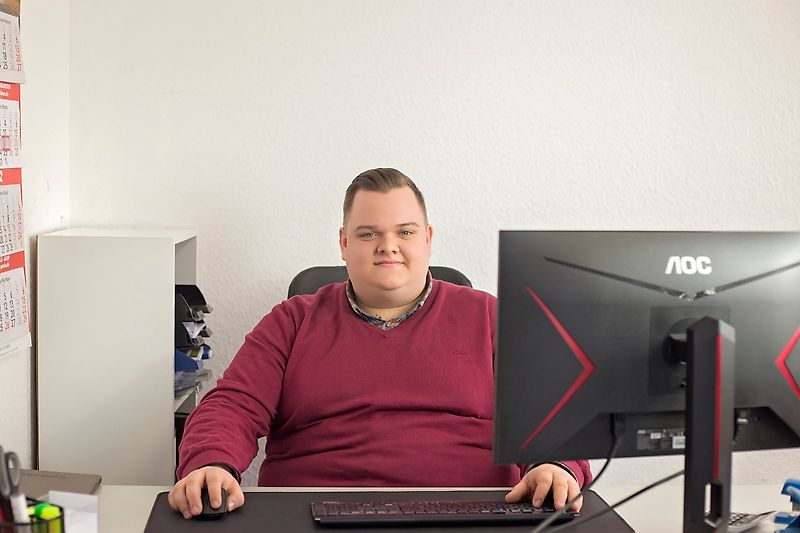 Persona de contacto Sr. Leon Baden