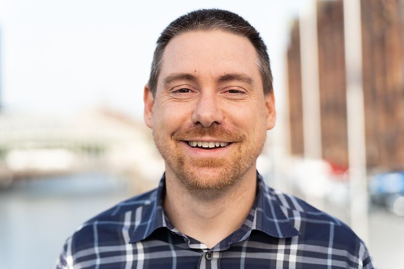 Persona de contacto Sr. Marco Zane